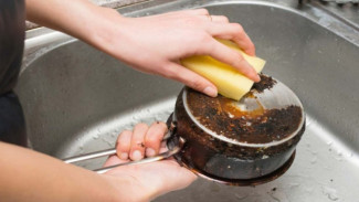 Siapa Sangka Bahan-bahan Dapur Ini Bisa Selamatkan Panci dan Wajan Gosong!