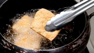 Rahasia Tukang Gorengan! Tahu Crispy Renyah Tanpa Tepung Bikin Nagih