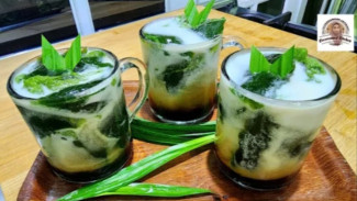 Cara Membuat Es Cincau Hijau dari Daun Cincau Asli, Segarkan Buka Puasa dengan Bahan Alami