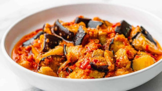 Ingin Membuat Terong Balado untuk Menu Berbuka? Begini Cara Agar Tidak Lembek