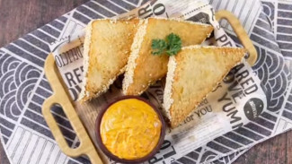 Cara Sederhana Bikin Roti Goreng Ayam, Cocok Dihidangkan Buat Tamu di Hari Lebaran
