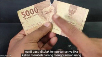 Bukan Dilakban, Beginilah Cara Mudah Memperbaiki Uang yang Robek!