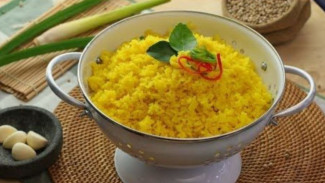 Tips Memasak Nasi Kuning Gurih Aromatik Tanpa Santan Buat Sarapan Spesial