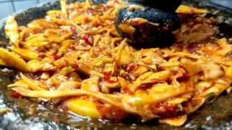 Segarnya Rujak Serut Kacang Saat Cuaca Panas! Cobain, Yuk!