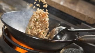 5 Rekomendasi Nasi Goreng Mamang Gerobak Enak di Bandung, Banyak yang Sudah Coba!