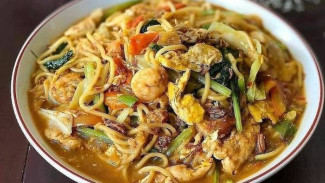 Racikan Sederhana Cara Membuat Mie Nyemek dari Indomie Goreng, Rasanya Bisa Perbaiki Mood!