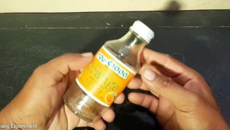 Kamu Kesulitan Membuka Tutup Botol? Udah Gak Zaman, Begini Tipsnya Cuma Modal Karet!