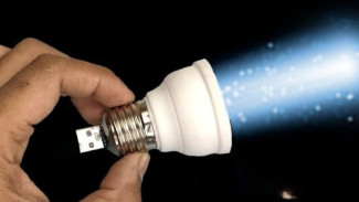 Modal Barang Bekas, Kamu Bisa Bikin Senter Super Terang Buat Mati Lampu dan Camping! Gampang Banget!