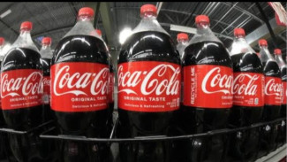 Rahasia di Balik Campuran Coca-Cola dan Sabun yang Bikin Penasaran! Ternyata Manfaatnya Bikin Takjub, Yuk Coba Buktikan!