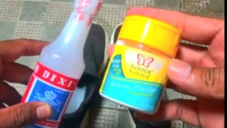 Sepatu Kotor yang Membandel? Bersihkan dengan 2 Bahan Saja, Langsung Kinclong!