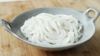 Hemat Banget! Tips Membuat Mie Tepung Beras Gluten Free Pakai 4 Bahan Dapur