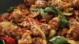 Hemat Kantong! Tempe Lada Hitam Super Praktis dan Ekonomis, Cocok Buat Vegetarian
