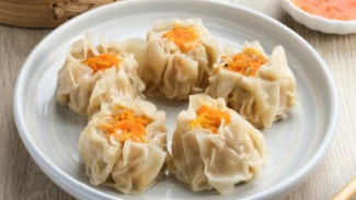 Dimsum Ayam Udang yang Kenyal dan Ngedaging Ini Bikin Diet Auto Lupa