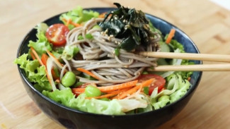 Membuat Salad Khas Jepang Gurih dan Asam Segar, Ternyata Begini Caranya!