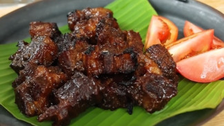 Iga Bakar Kecap Ala Restoran yang Lembut Gurih, Rahasianya di 9 Langkah Ini!