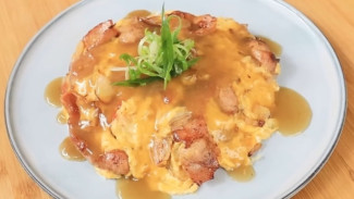 Bikin Ini 5 Menit Jadi! Rahasia Nasi Telur Hongkong Super Gurih dan Ekonomis