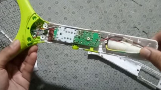 Raket Nyamuk Mati Tapi Lampu Nyala? Bisa Jadi Masalah Sepele, Ini Cara Betulinya Sendiri!