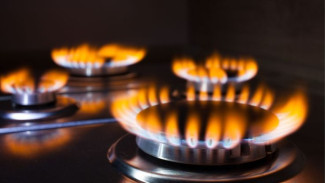 Awas, Api Merah di Kompor Gas! Trik Jitu Biar Api Kompor Gas Jadi Biru Elektrik
