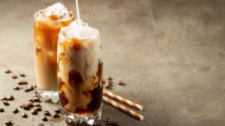Bosan Kopi Biasa? Coba Sensasi Es Kopi Gula Aren yang Segar dan Manisnya Pas