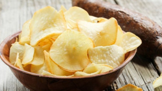 Mau Buat Camilan Keripik Singkong Super Garing? Ikuti Tips Renyah Anti Melempem Ini