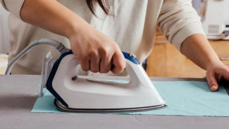 Hasil Setrikaan Gak Pernah Rapi? Jurus Jitu Menyetrika Baju Ini Bikin Pakaian Kayak Baru!