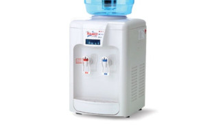 Dispenser Rembes Bikin Meja Basah? Tenang, Ini Trik Jitu dan Hemat Perbaiki Dispenser Bocor!