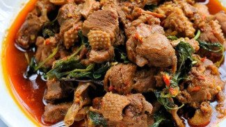 Rica-Rica Bebek Pedas Gurih Ala Restoran Bintang Lima? Ini Bumbu Rahasianya!