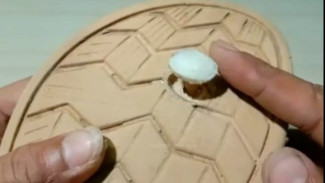 Pegas Korek Api dan Kapas Bisa Perbaiki Sandal Jepit Putus, Ini Trik Sederhananya!