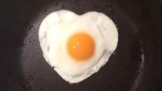 Bukan Langsung Digoreng, Ini Tips Masak Telur Mata Sapi Agar Tidak Gagal!