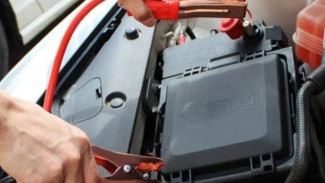 Cara Sederhana Merawat Aki Mobil Drop Supaya Bisa Digunakan Kembali