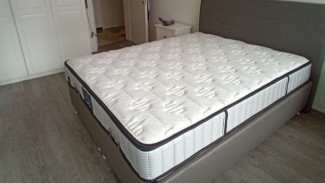 Cara Mudah Bersihin Noda di Springbed, Sekaligus Usir Tungau Membandel!