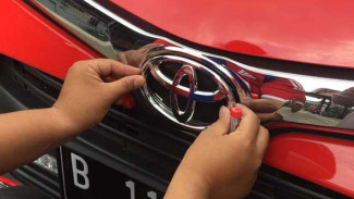 Bersihkan Mobil seperti Profesional, Tips Hemat untuk Eksterior dan Emblem Mobil yang Mengkilap!