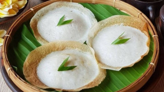 Kue Apem Sering Gagal? Begini 6 Tips Rahasia Bikin Apem Empuk Anti Bantat