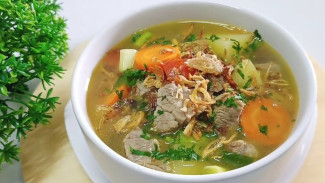 4 Rekomendasi Makanan yang Cocok Dikonsumsi saat Musim Hujan, Bikin Tubuh Jadi Lebih Hangat!