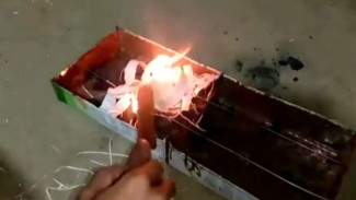 Praktis! Kaleng Biskuit Bekas Disulap Jadi Alat Pemanggang untuk Bakar Ikan dan Sate di Rumah