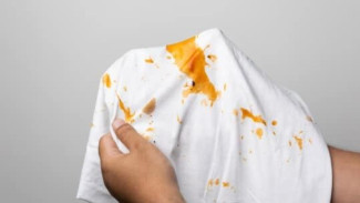 Baju Penuh Noda Kuning karena Lama Disimpan? Ini Cara Menghilangkan Noda Kuning Tanpa Pemutih
