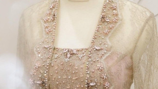 Jangan Asal, Ini Cara Mencuci Kebaya yang Ada Payetnya dengan Aman