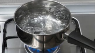 Jangan Tutup Panci! Begini Cara Masak Air Agar Cepat Mendidih, Gas Elpiji Jadi Hemat