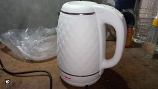 Jurus Jitu Bikin Teko Listrik Bebas Bau Besi, Air Minum Jadi Aman dan Nikmat!