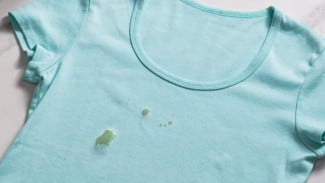 Hanya Modal Ini! Noda Getah Pisang di Baju Langsung Lenyap Seketika!