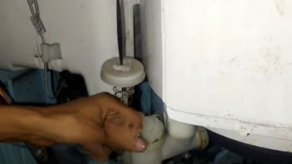 Bukan Servis! Ini Cara Rahasia Bikin Mesin Cuci yang Nggak Tampung Air Jadi Normal Lagi