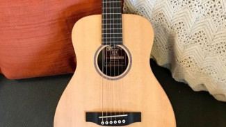 Tutorial Simpel Memasang Tali Gitar Akustik dengan Mudah, Selesai dalam Hitungan Menit Saja!