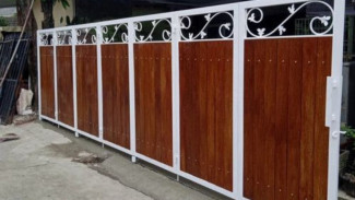 Tips Merawat Roda dan Rel Pagar Rumah Biar Nggak Seret dan Awet
