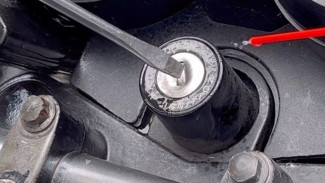 Cara Mengatasi Kunci Motor Patah di Kontak Tanpa Bongkar: Pakai Alat Ekstraktor!