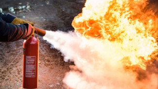 7 Peralatan Pemadam Kebakaran yang Wajib Dimiliki untuk Keamanan Maksimal