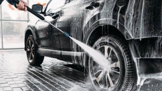 10 Mesin Cuci Steam Motor & Mobil Terbaik 2025: Portable, Bertenaga & Hemat Air!