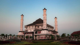Masjid Terbesar di Purwakarta Ini Dibangun Dedi Mulyadi, Dulunya Terkenal Lokalisasi