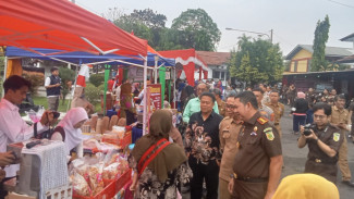 Digelar Serentak se-Jawa Barat, Pasar Murah dan Bazar Kejari Subang Diserbu Ratusan Warga