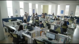 Biar Kerja Gak Stres! 4 Tips Desain Kantor Ini Bikin Produktivitas Melejit!