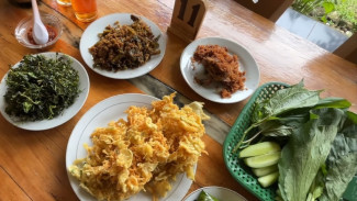 Bukan Cuma Dodol! 4 Destinasi Wisata Kuliner Garut Ini Punya Pemandangan 'Sultan'!